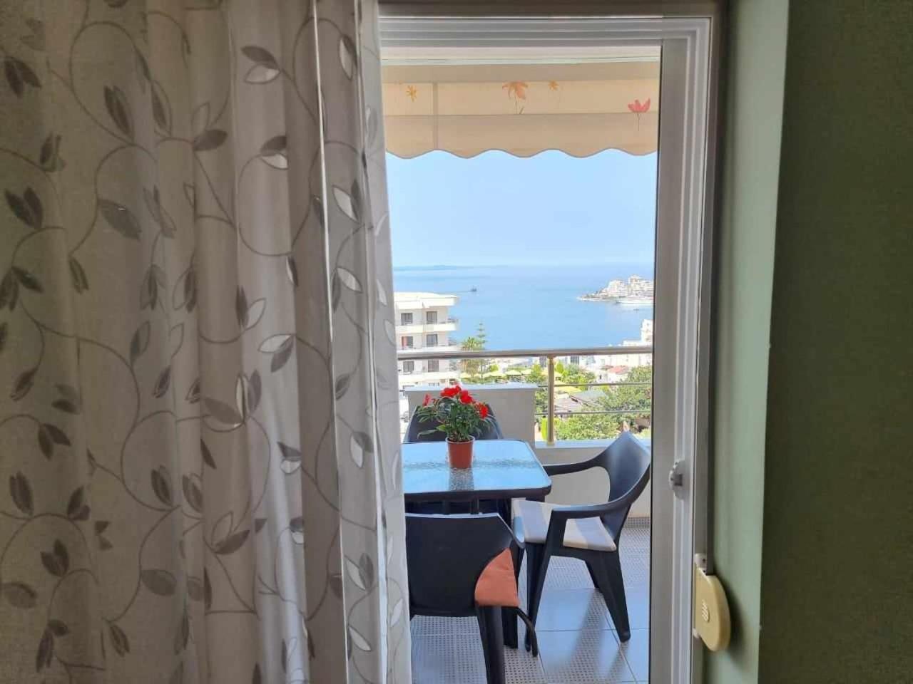 Two Suns Apartament Sarande Luaran gambar